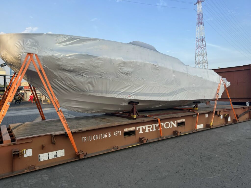 Xe 15T chở hàng liên tỉnh - Liên Hệ 0933.833.566(zalo) Việt Hương